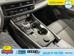 Vehicle photo 29