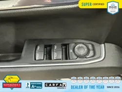 Vehicle photo 19