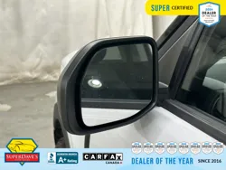 Vehicle photo 16