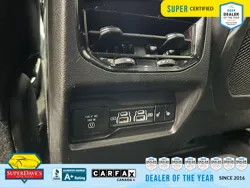 Vehicle photo 19