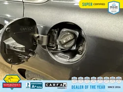 Vehicle photo 17