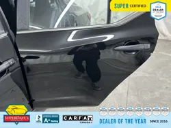 Vehicle photo 19