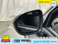 Vehicle photo 14