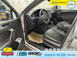 Vehicle photo 16