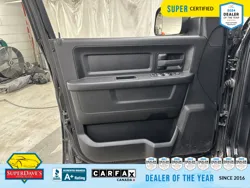 Vehicle photo 15