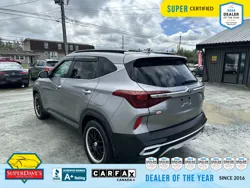 Vehicle photo 5
