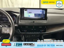 Vehicle photo 25