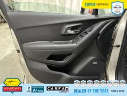Vehicle photo 16