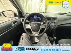 Vehicle photo 23