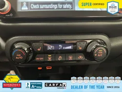 Vehicle photo 28