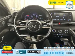 Vehicle photo 23