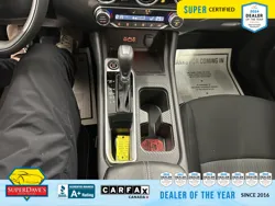 Vehicle photo 30