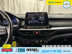 Vehicle photo 24