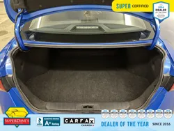 Vehicle photo 31