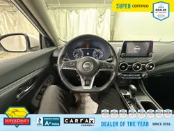 Vehicle photo 22