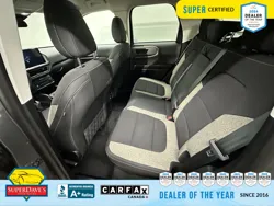 Vehicle photo 21