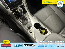 Vehicle photo 29