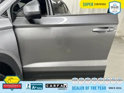 Vehicle photo 16
