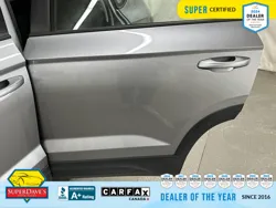 Vehicle photo 19