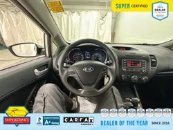 Vehicle photo 22