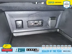 Vehicle photo 15