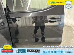 Vehicle photo 18