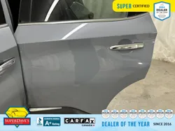 Vehicle photo 19