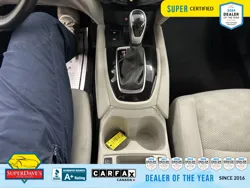 Vehicle photo 30