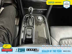 Vehicle photo 30