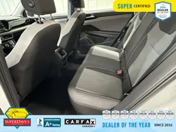 Vehicle photo 19