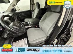 Vehicle photo 17