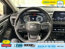 Vehicle photo 24