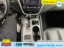 Vehicle photo 30