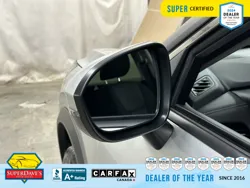 Vehicle photo 14