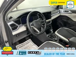 Vehicle photo 18