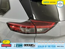 Vehicle photo 19