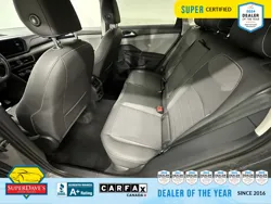 Vehicle photo 21