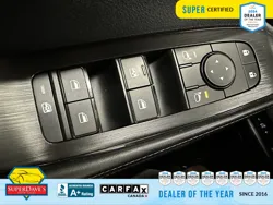 Vehicle photo 14