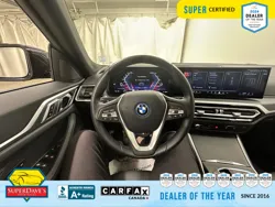 Vehicle photo 23