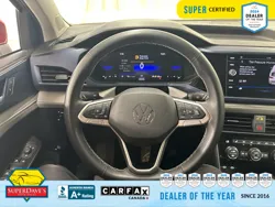 Vehicle photo 24