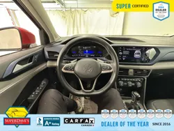 Vehicle photo 23