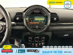 Vehicle photo 24