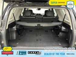 Vehicle photo 30
