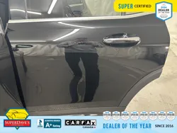 Vehicle photo 14