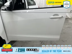 Vehicle photo 15