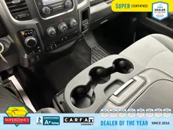 Vehicle photo 29